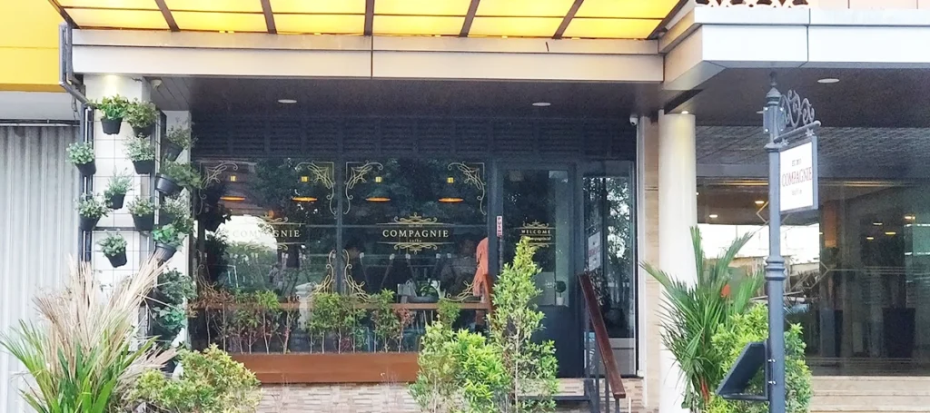 10 cafe di kota tua jakarta, spot nongkrong dan hangout favorit