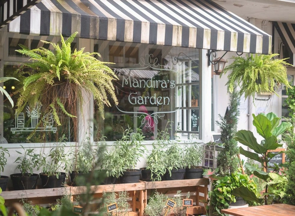 wajib tahu! ini 7 garden cafe kota jakarta selatan yang hits abis