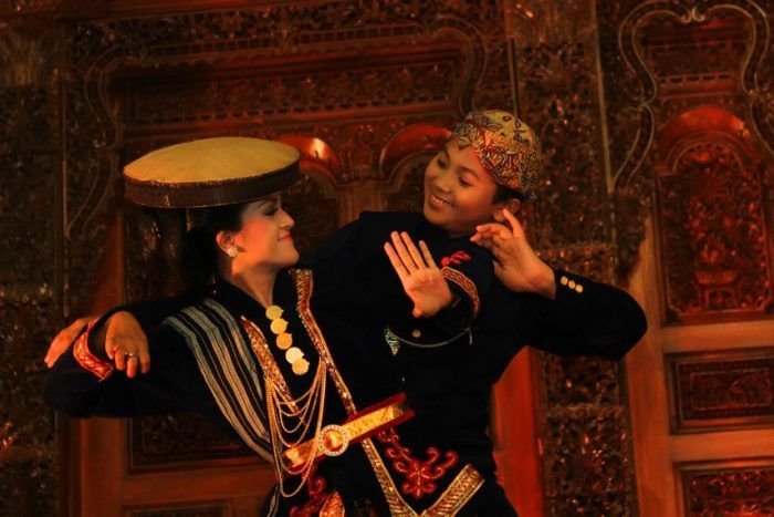 Warga mengikuti ritual tolak bala di desa Jawa Tengah