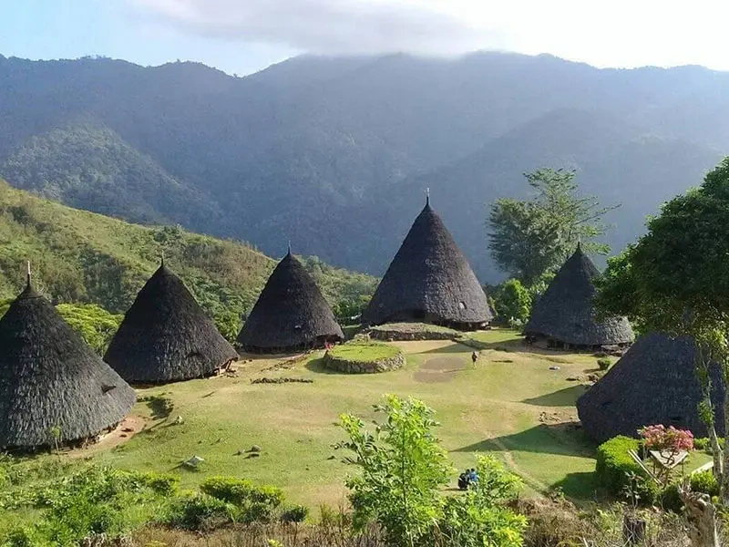 foto 2 - mbaru niang