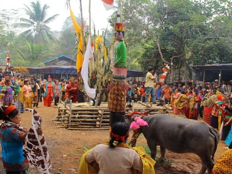 tiwah - ritual sakral dayak ngaju mengantar arwah ke lewu liau
