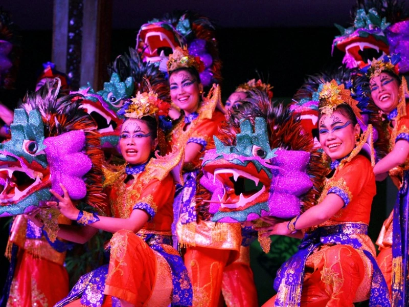 foto 4 - tari bayan api