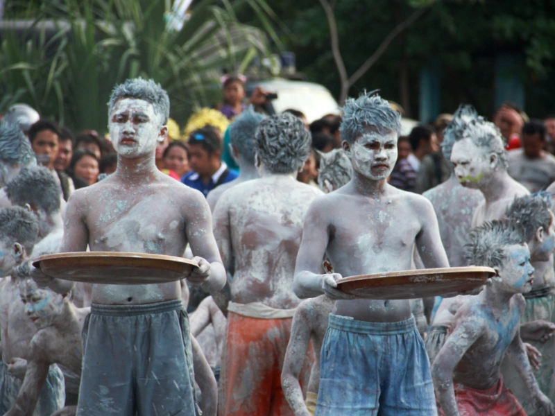 tari mendulang timah