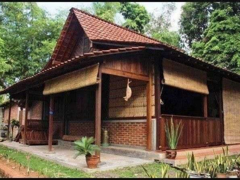 Jolopong Rumah Adat