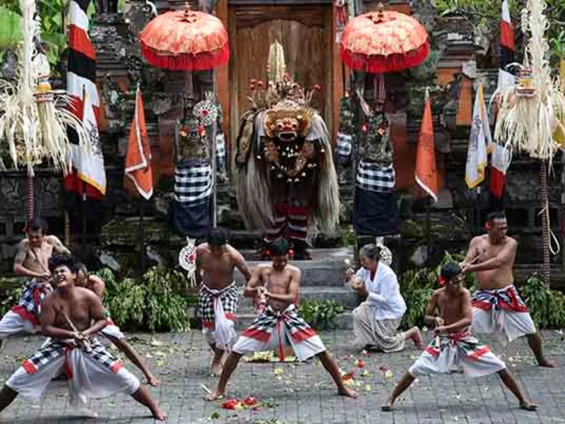 Tari Barong Bali Fakta