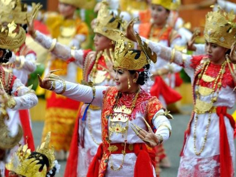 Tarian Cangget Agung Lampung Fakta