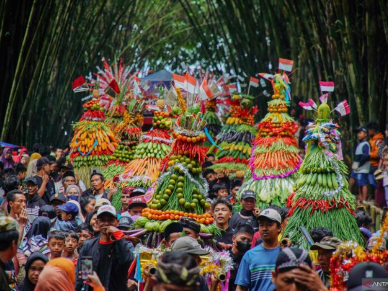 Grebeg Suro Ponorogo