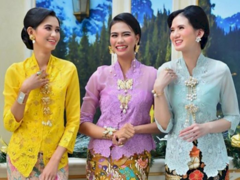 Kebaya Encim Betawi