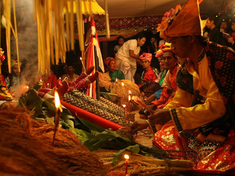 Ritual Bissu Bugis