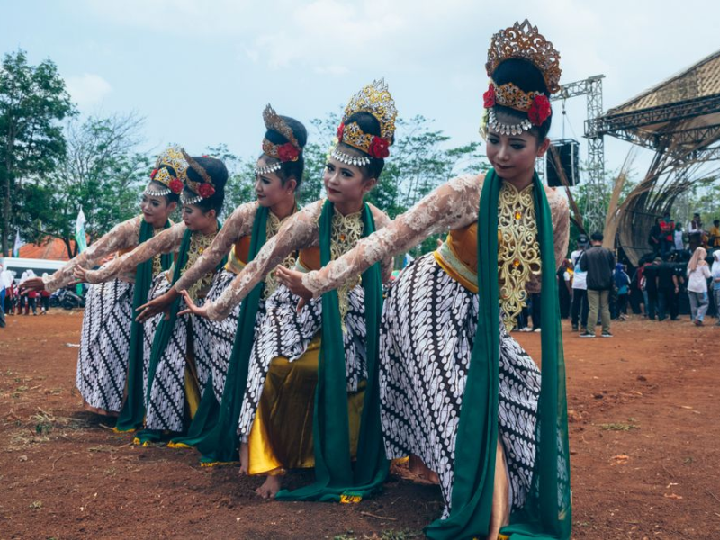 Tari Ronggeng Gunung Ciamis
