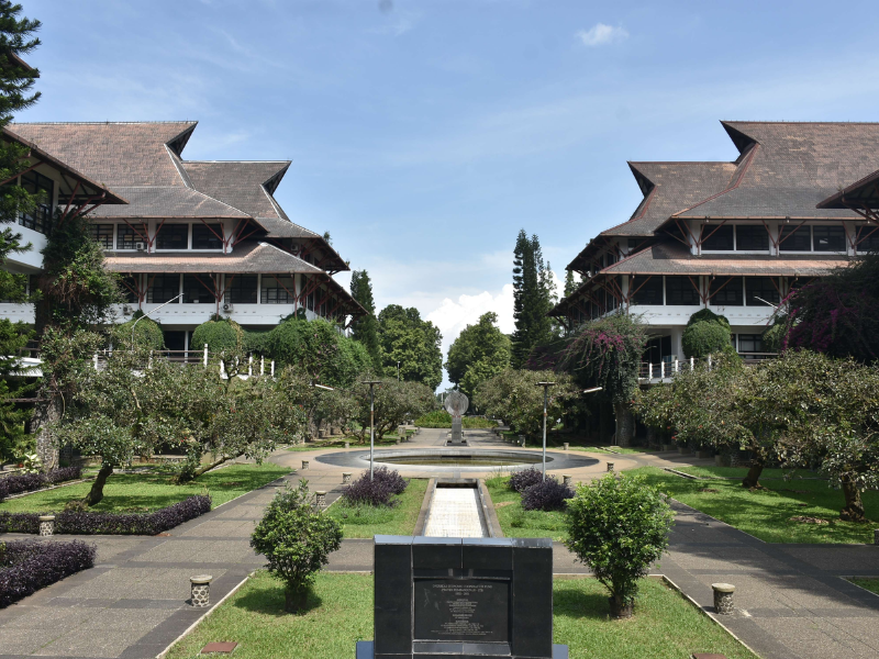 Kampus Terbaik Jawa Barat Tahun 2026 Webometrics