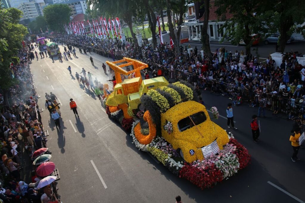 Surabaya Vaganza 2026 Hadirkan Parade Budaya Warna-Warni di Tengah Kota