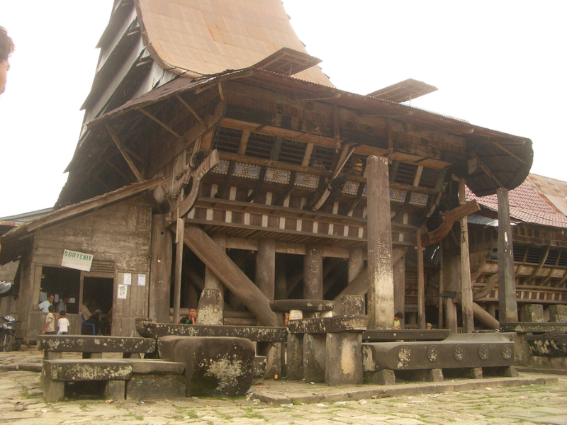 Omo Sebua Rumah Adat Nias
