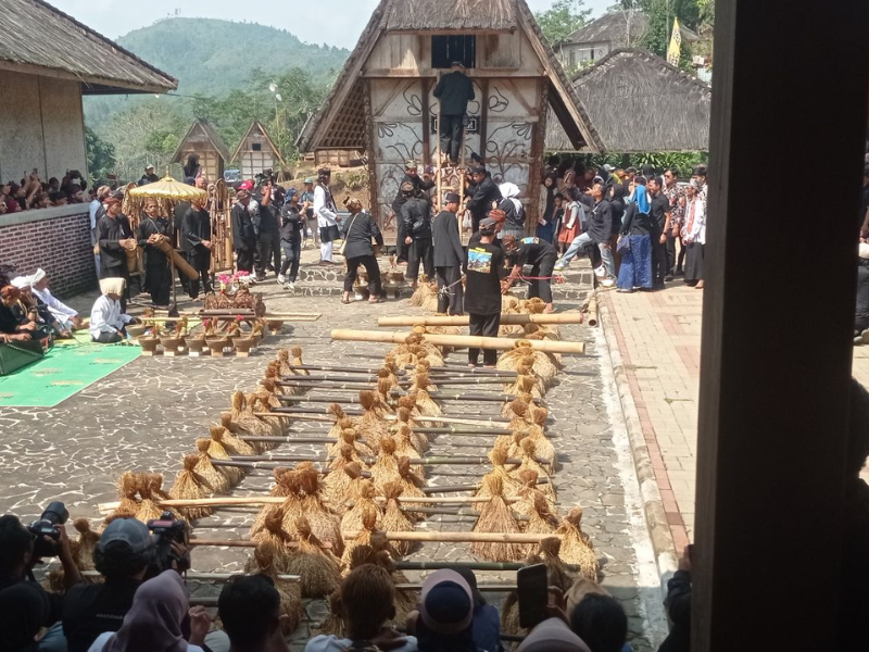 Seren Taun Cisungsang Lebak Banten