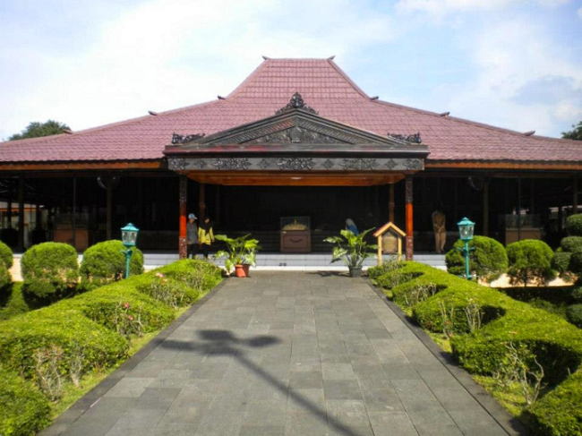 Bangsal Kencono