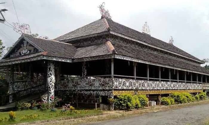 Rumah Lamin Kalimantan: 3 Fakta Rumah Adat Terpanjang yang Masih Bertahan