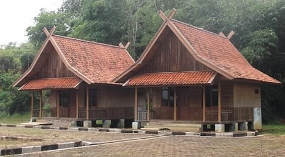 Imah Badak Heuay Sunda