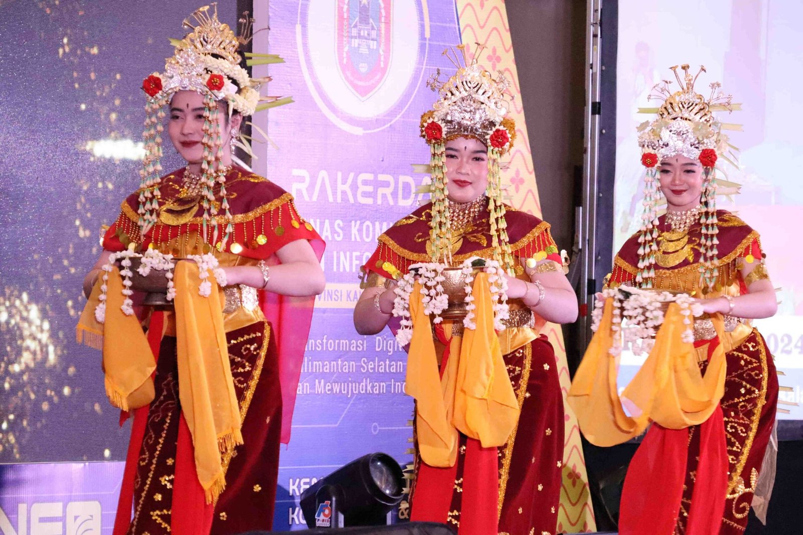 Tari Baksa Kembang