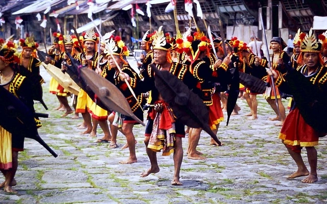 Tari Faluaya Nias Selatan