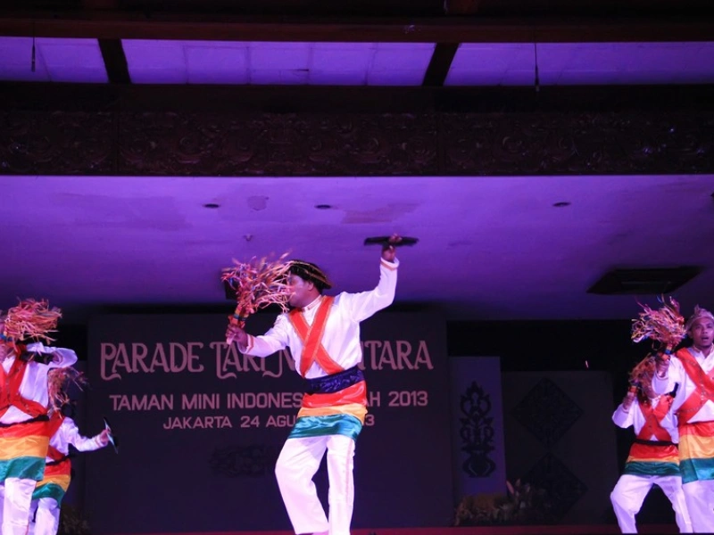 foto 1 - tari pelangi