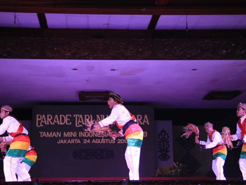 foto 2 - tari pelangi