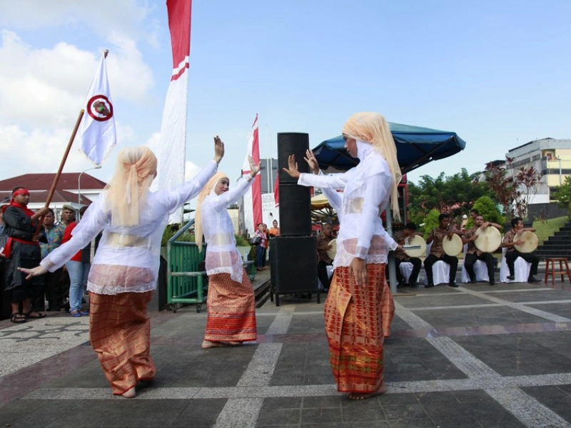 foto 3 - tari sawat