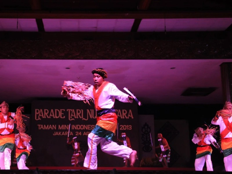 tari pelangi