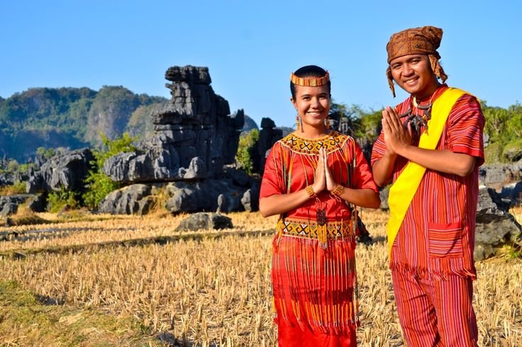 3 Fakta Mengejutkan Pakaian Adat Toraja di Balik Simbol Status Sosial