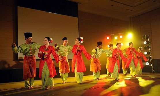 3 Ciri Tari Zapin yang Ungkap Pengaruh Arab di Nusantara