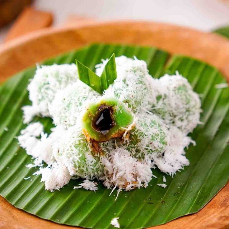 5 Fakta Mengejutkan di Balik Klepon Kuliner Dengan Ledakan Gula Merah