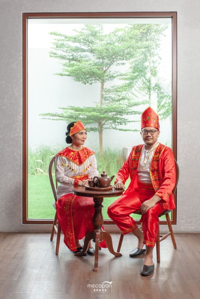3 Sejarah Pakaian Adat Maluku, Warisan Maritim yang Penuh Makna