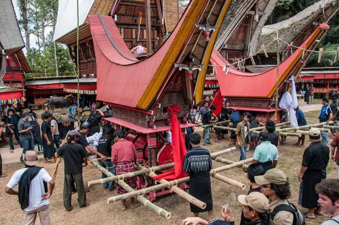 3 Rahasia Rambu Tuka, Tradisi Syukuran Suku Toraja yang Penuh Makna